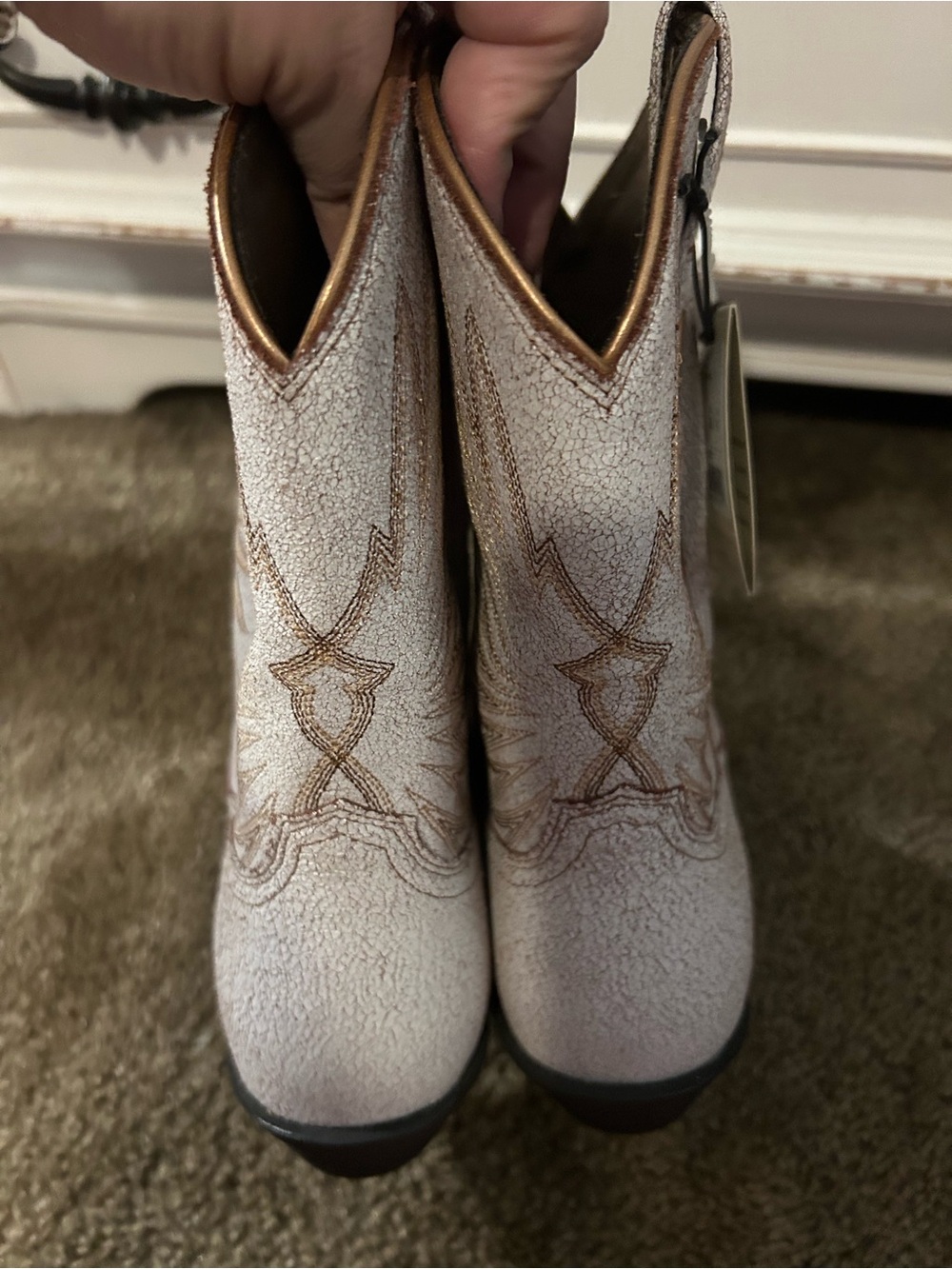 Ariat Men’s Metallic Silver Cowboy Boots with Brown Stitching - Picture 6 of 7